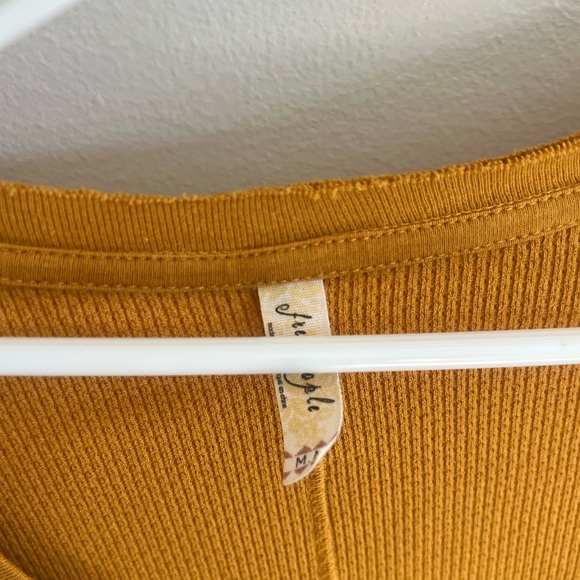 We The Free Masquerade Cuff Long Sleeve Shirt- MEDIUM - Picture 2 of 4